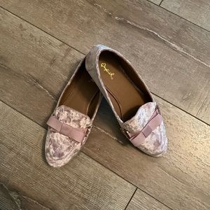 Pink Velvet Flats with Grosgrain Bow. Size 8 1/2.